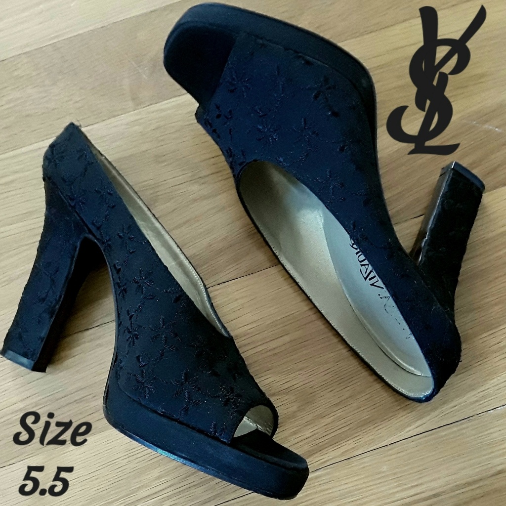 Yves Saint Laurent Black Textured Heels